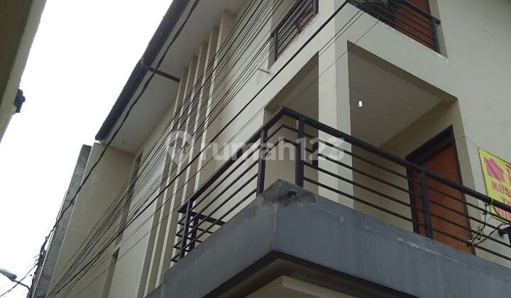 3-Story Boarding House