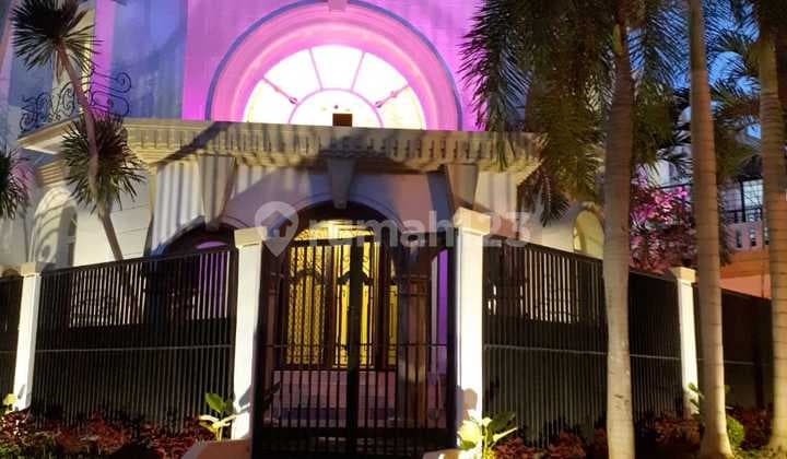 Rumah Semi Classic _Villa Valensia Pakuwon Indah