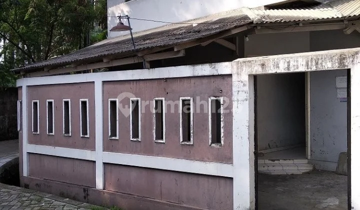 Rumah Kost Asri di Cimone, tengah kota Tangerang