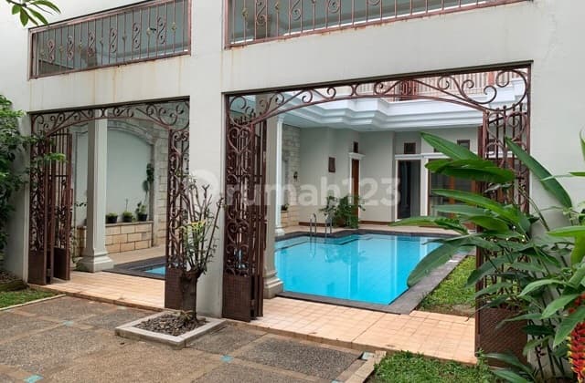 Rumah cantik dan mewah di Pondok Indah