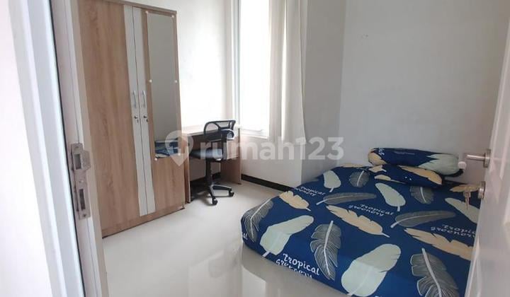 Rumah Cantik Dekat Green Lake city dalam Cluster