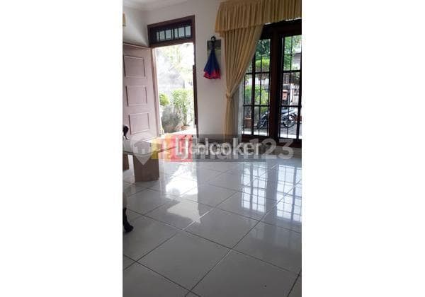 Rumah di Halmahera Semarang