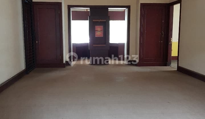 Rumah di jl Diponegoro utk segala macam usaha