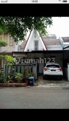 RUMAH CANTIK DAN BERSIH SUDAH FULL RENOVASI BISA NEGO