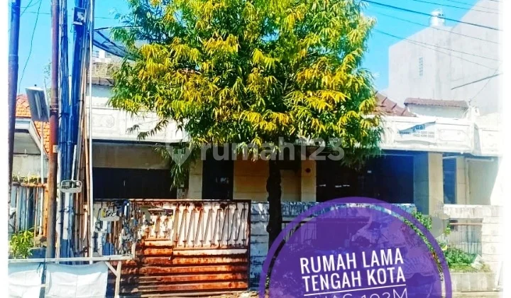 Rumah Lama Tengah Kota Semarang Rumah Lama Tengah Kota Semarang