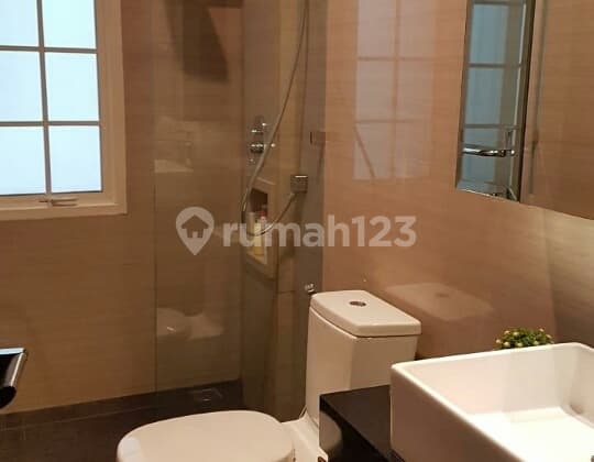 Rumah mewah Garden house pantai indah kapuk.