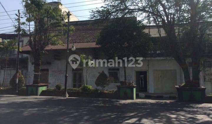 Strategic House on Pemuda Street Side, Muntilan, Magelang