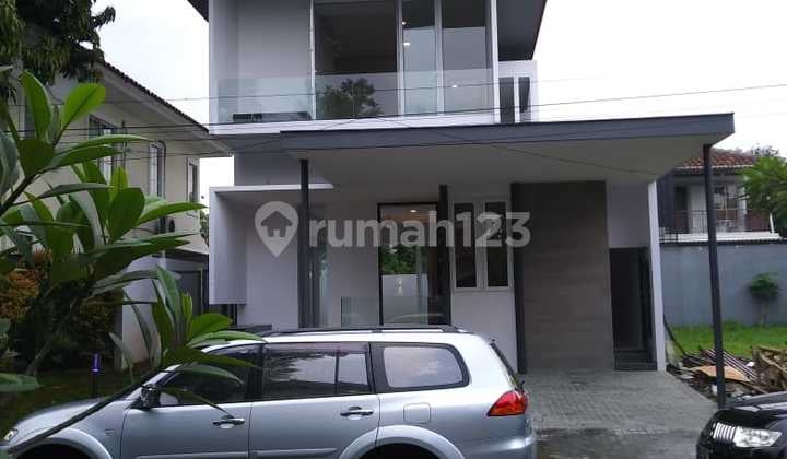 Rumah Baru di Perumahan Taman Brawijaya Jln Prapanca Lippo Karawaci