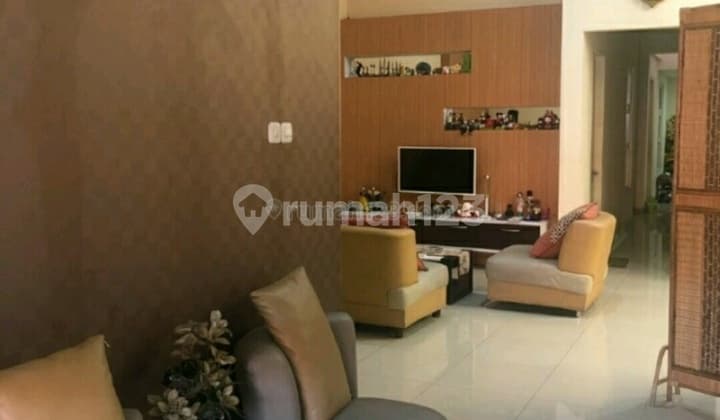 rumah lux 2 lantai daerah nginden tenggilis mejoyo