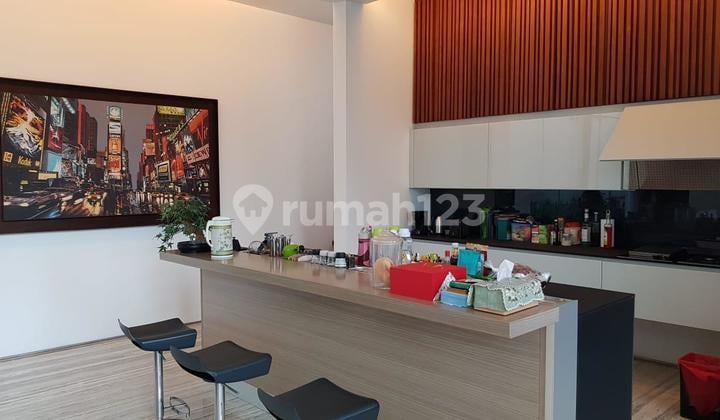 RUMAH MEWAH PIK SIAP HUNI