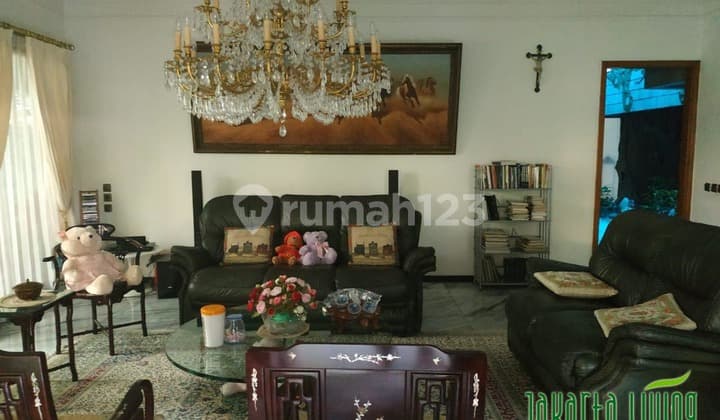 D.I.J.U.A.L Jarang Ada Rumah di Kawasan Elit, di Jl. Pandeglang-Menteng