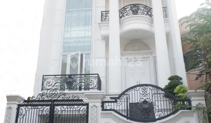 Rumah Murah Baru 3,5 Lantai, DESAIN NEW EUROPEAN CLASSIC MODERN, FURNISHED