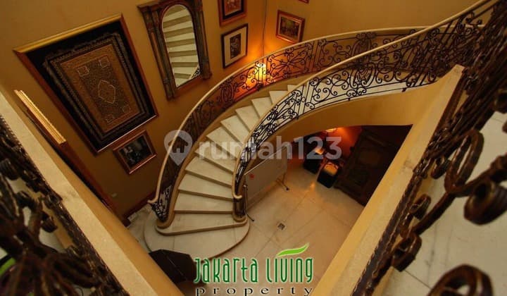 For S.a.l.e Brand New House, Mewah dan Murah di Jl. Kertosono- Menteng