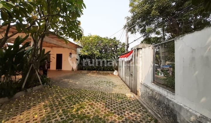 Menteng.rumah Lama.layak Huni.asri.di Menteng Jakarta Pusat