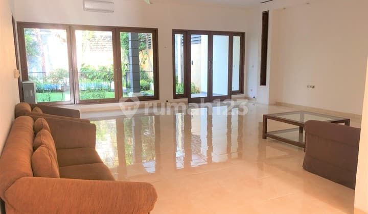 Nice house in Kemang Jakarta Selatan