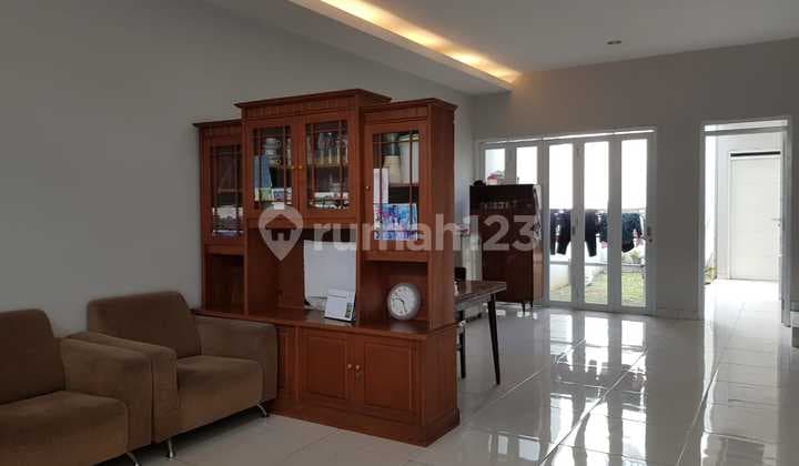 Minimalist New House in Ciptagraha Complex - Gunung Batu