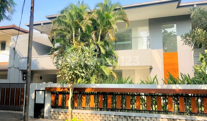 Cozy house in compound in Cipete Jakarta Selatan