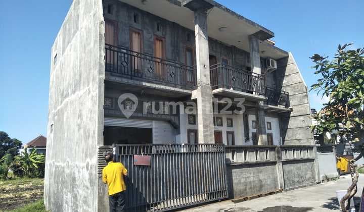 Rumah jalan Dewi Sri Batubulan Gianyar