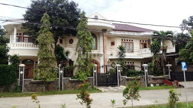 Rmh Cinere Megapolitan Blok H Cinere Hook Dlm Kompl Bebas Banjir Sepanjang Masas Huni SHM Lb900m2, Lt690m2, Kt8+1,Km6+1