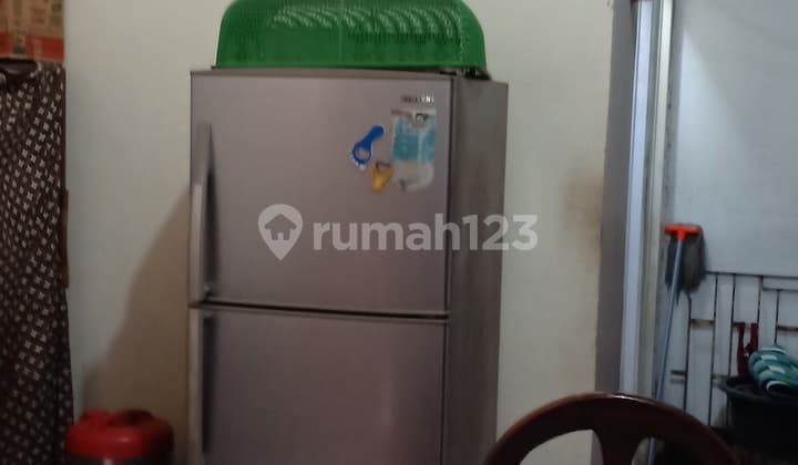 Nyaman, hook, akses toll , dekat pusat perbelanjaan dan sekolahan