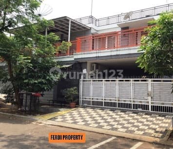 Rumah Bagus Minimalis 6 Kamar Depan Danau Citra Gran Cibubur