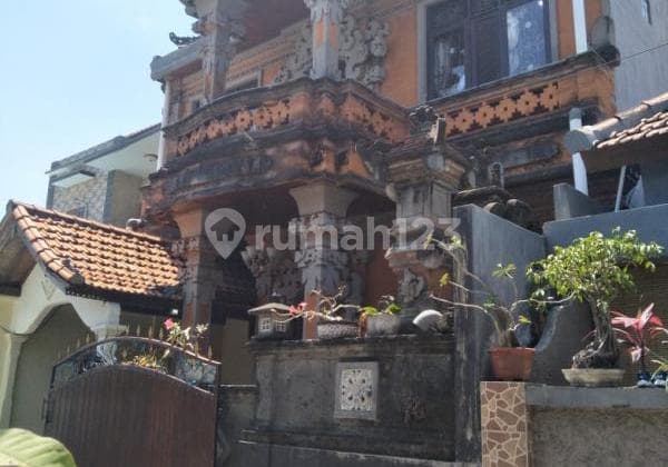 Beautiful House with Balinese Style in Perum. Taman Buana Permai Padangsambian