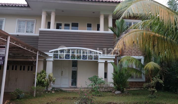 RUMAH MEWAH DI BSD STRATEGIS NYAMAN
