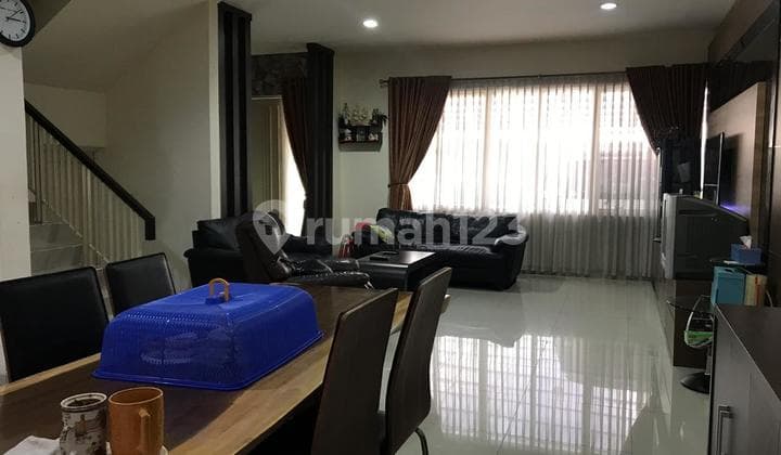 Golf Lake House Ready to Live In