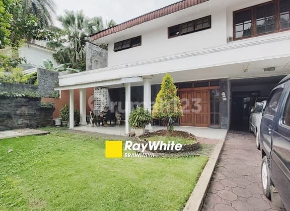 Rumah di Jalan Lombok, Menteng, Jakarta Pusat, Lokasi Sangat Strategis , SHM