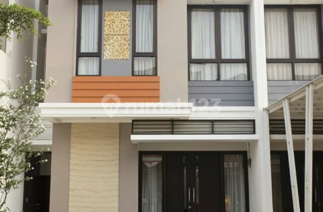 For sale: 2-story house in Bintaro Serpong BSD, move-in ready, no down payment required, close to commuter train and toll gate.