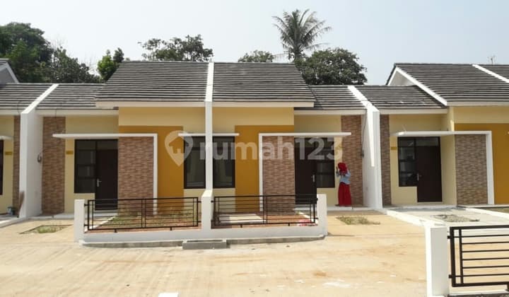 Di jual rumah Cikunir Bekasi ready siap huni dekat stasiun, kereta , pintu toll- halte busway