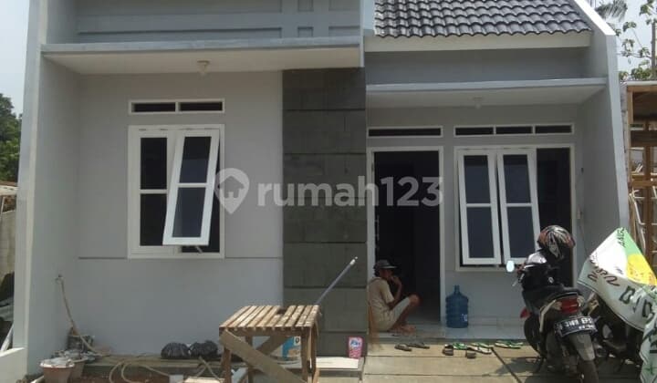 Di jual rumah Pamulang ready siap huni dekat stasiun KRL, MRT, pintu toll- dan halte busway