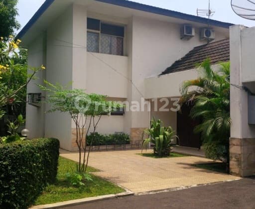 Rumah Cantik Mewah di Jakarta Timur, Kayu Putih