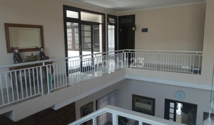 Rumah Dekat Gedung Sate Pusat Kota Bandung