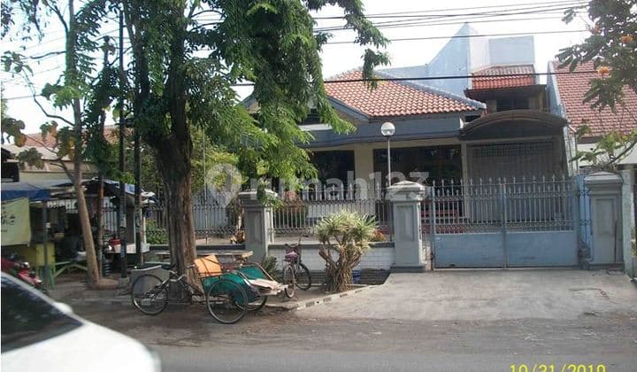 House in Raya Tenggilis, Good + Well-Maintained, Strategic, Zero Main Road, Ready to Occupy, Suitable for Residence / Office / Business, etc.