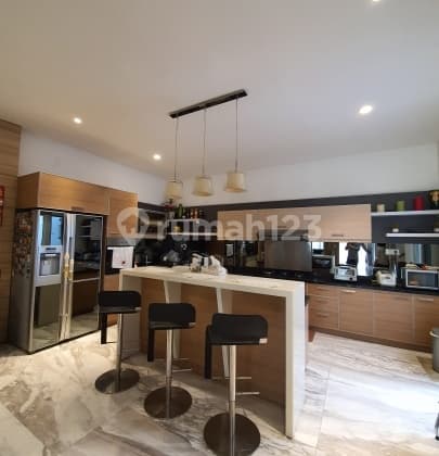 Townhouse Springhill 10x18 unit bagus