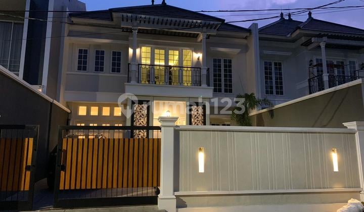 Cempaka Putih Tengah , Rumah Baru mewah siap huni Lb. 300m