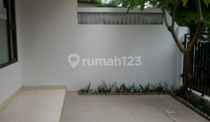 Ready to Live House, Comfortable and Lush Residence @Pisok, Bintaro