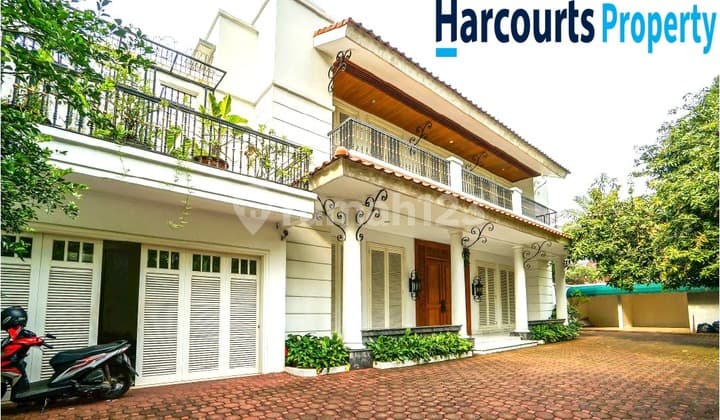 Rumah Siap Huni Lingkungan Elite Area Kemang