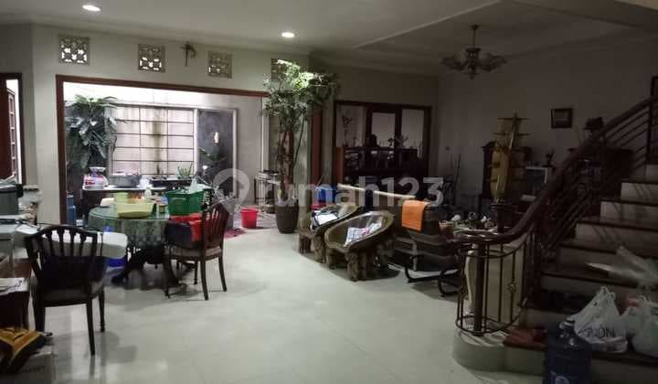 Rumah siap huni di Taman Villa Meruya