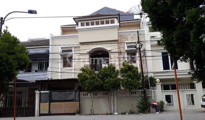 Muara Karang Blok 5 Pluit Jakarta Utara