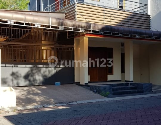 Rumah siap huni di Solo Baru Lingkungan cluster dan tenang