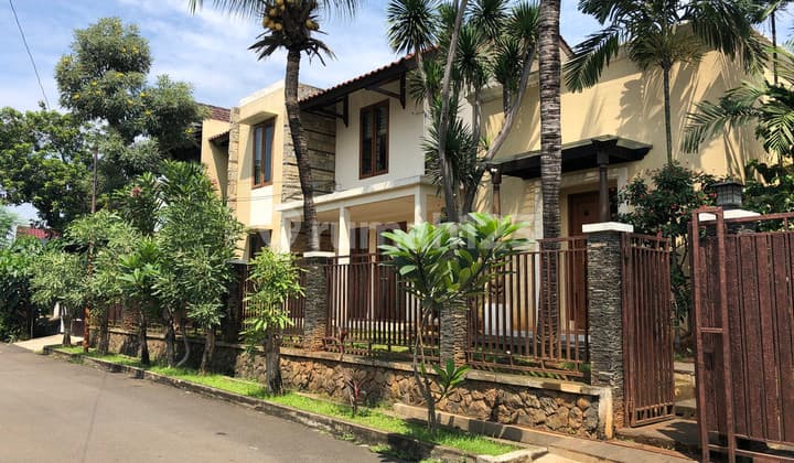 Rumah Mewah Komplek Jaka Permai Bekasi Barat