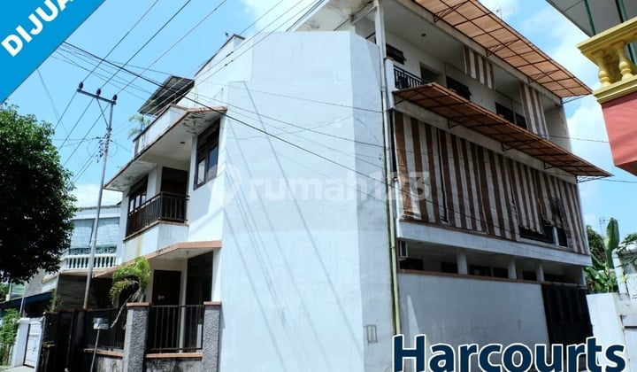 Rumah induk dan kost strategis dekat slamet riyadi solo