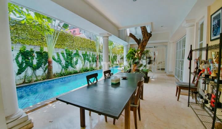 Luxury House in Cluster Next to MRT Haji Nawi Station, Cipete, Jakarta
