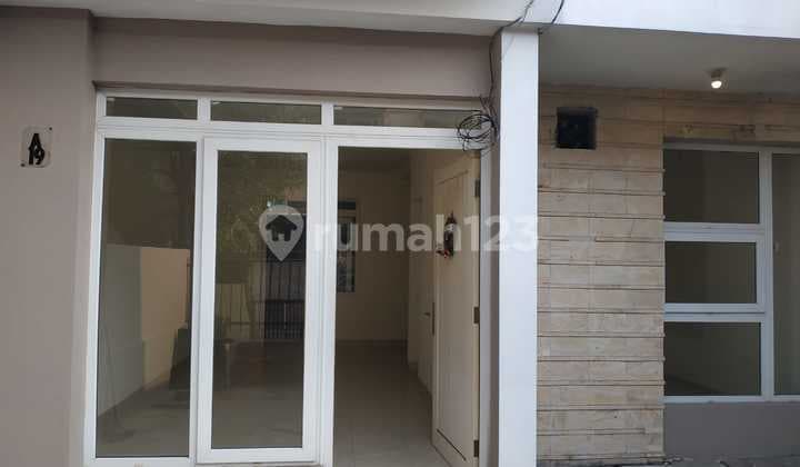 Rumah Park Residence hanya 1,65 M nego