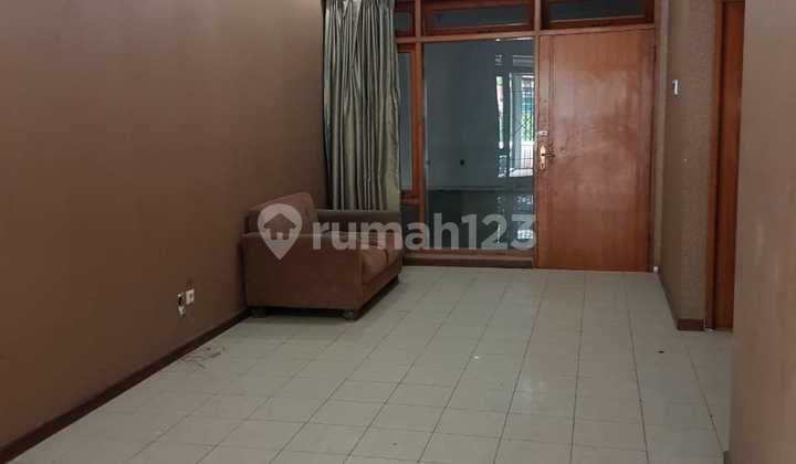 Rumah Di Istana Regency 2, Pasteur, Belakang BTC