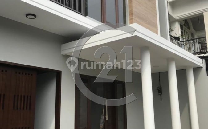 Rumah Baru Minimalis Keren Cempaka Putih 10x18