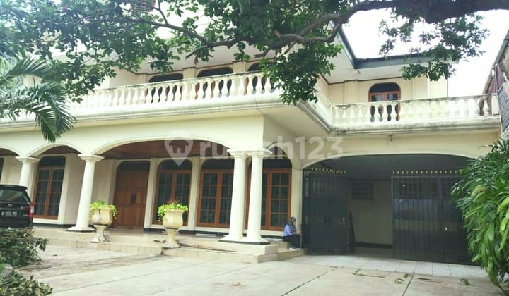 Dijual Rumah Murah Kantor Usaha Dibawah Njop di Jalan Kemang ,jakarta Selatan