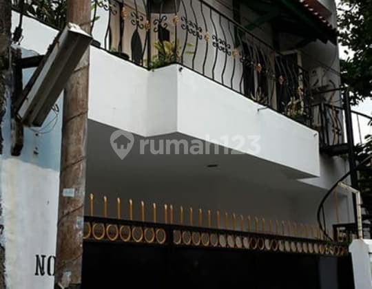Salemba rumah kost good investasi,jakarta pusat